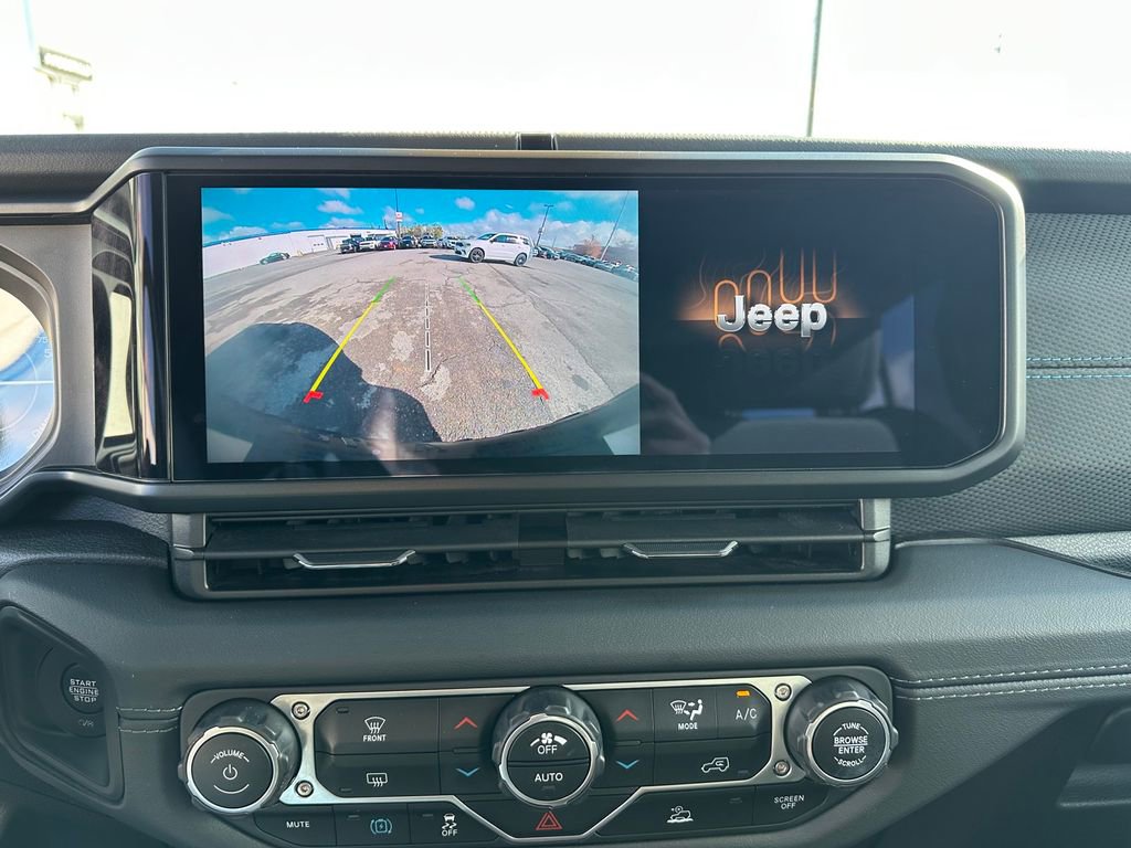 Used 2024 Jeep Wrangler Unlimited Rubicon 4xe image 18