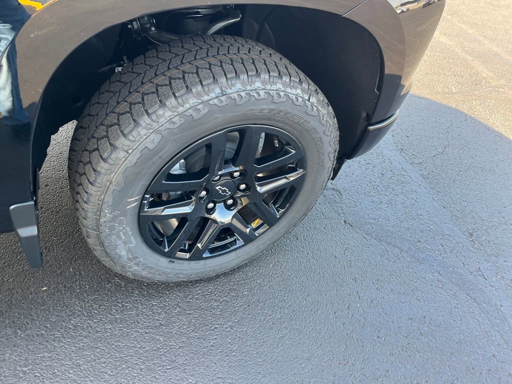 New 2026 Chevrolet Silverado 1500 Custom w/ Turbomax Blackout Package image 30