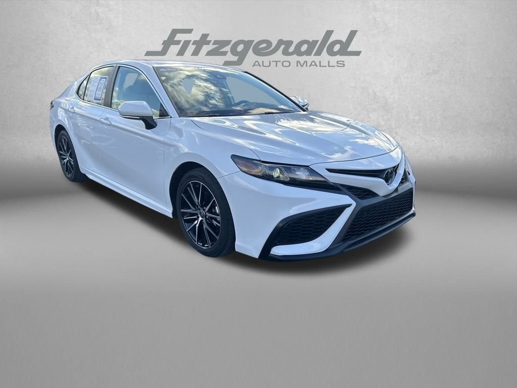 Used 2023 Toyota Camry SE