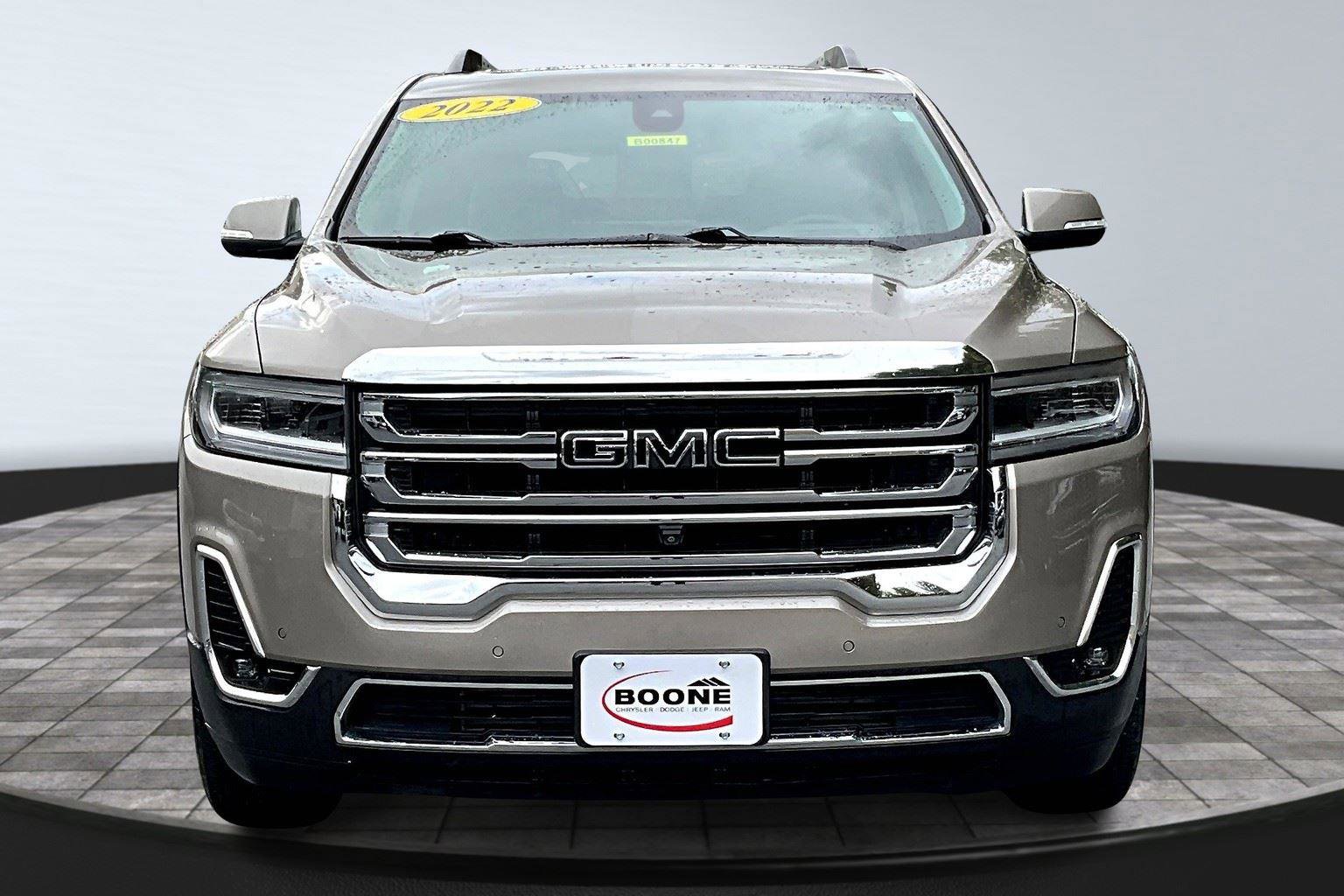 Used 2022 GMC Acadia SLT w/ Technology Package image 4