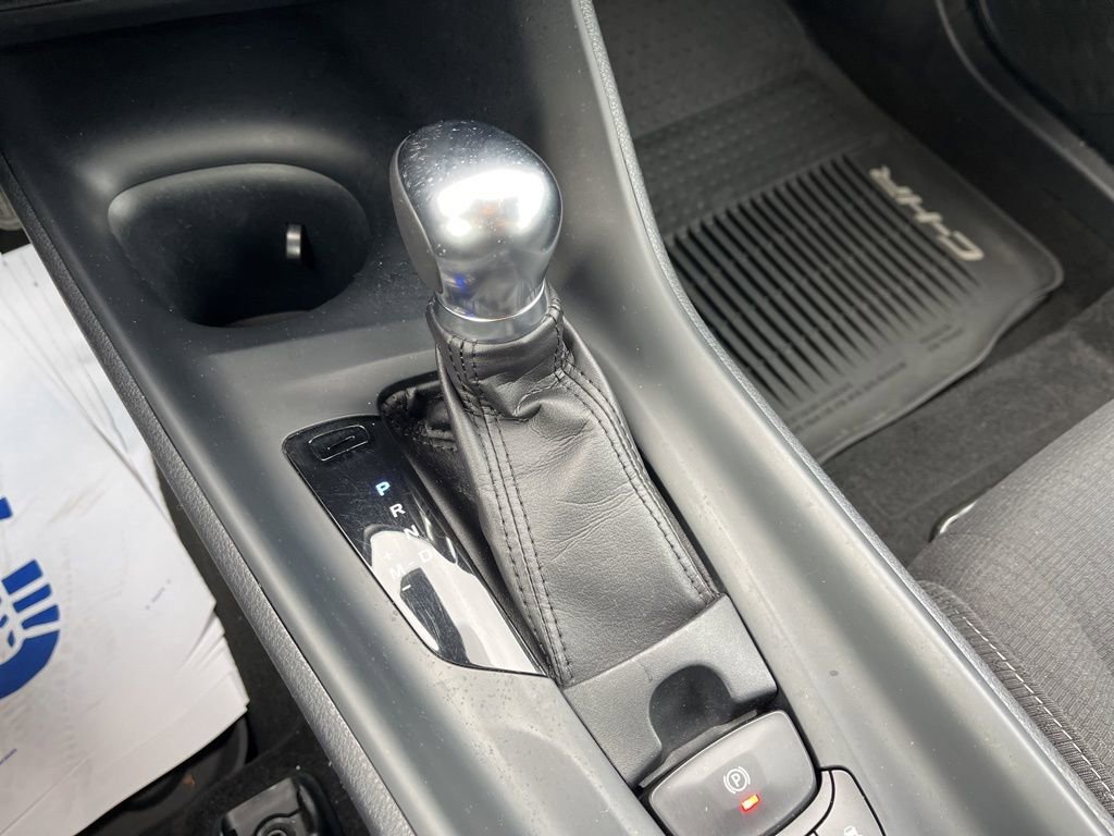 Used 2018 Toyota C-HR XLE image 19