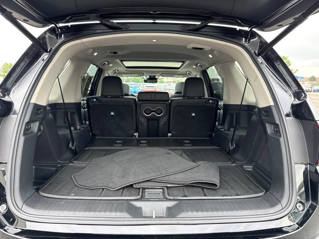 Certified 2025 Honda Pilot Touring image 39