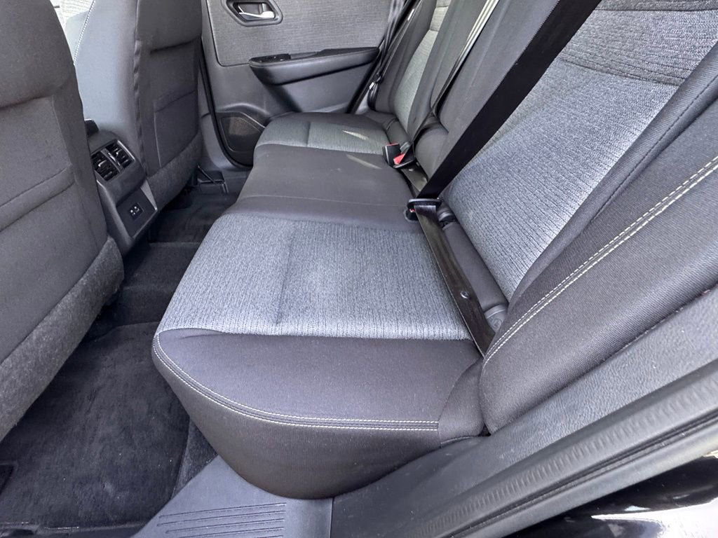 Certified 2021 Nissan Rogue SV FWD image 21