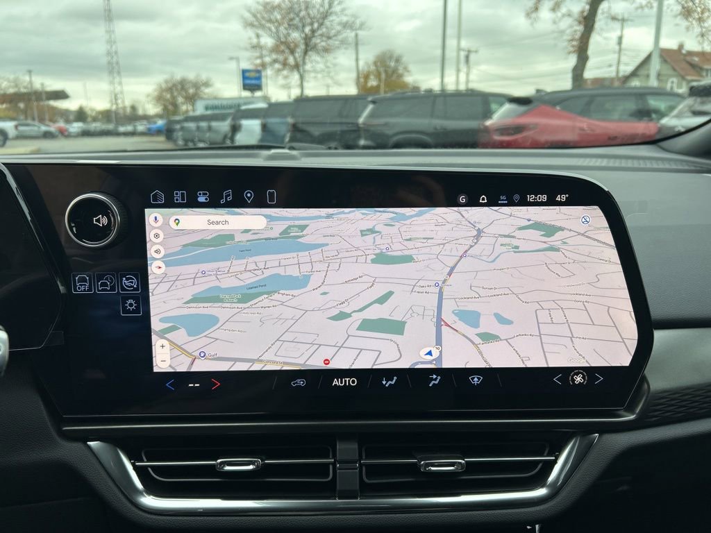 New 2026 Chevrolet Equinox EV LT image 18