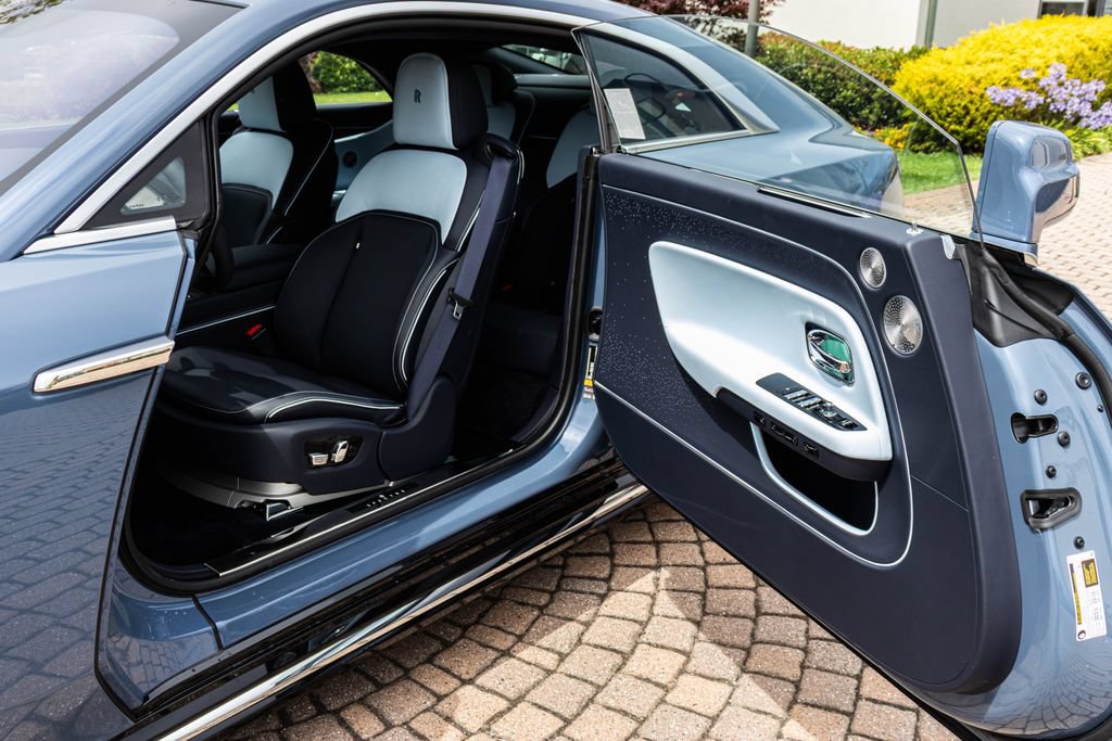 Used 2025 Rolls-Royce Spectre w/ Leather Finishing Pack AWD/4WD image 42