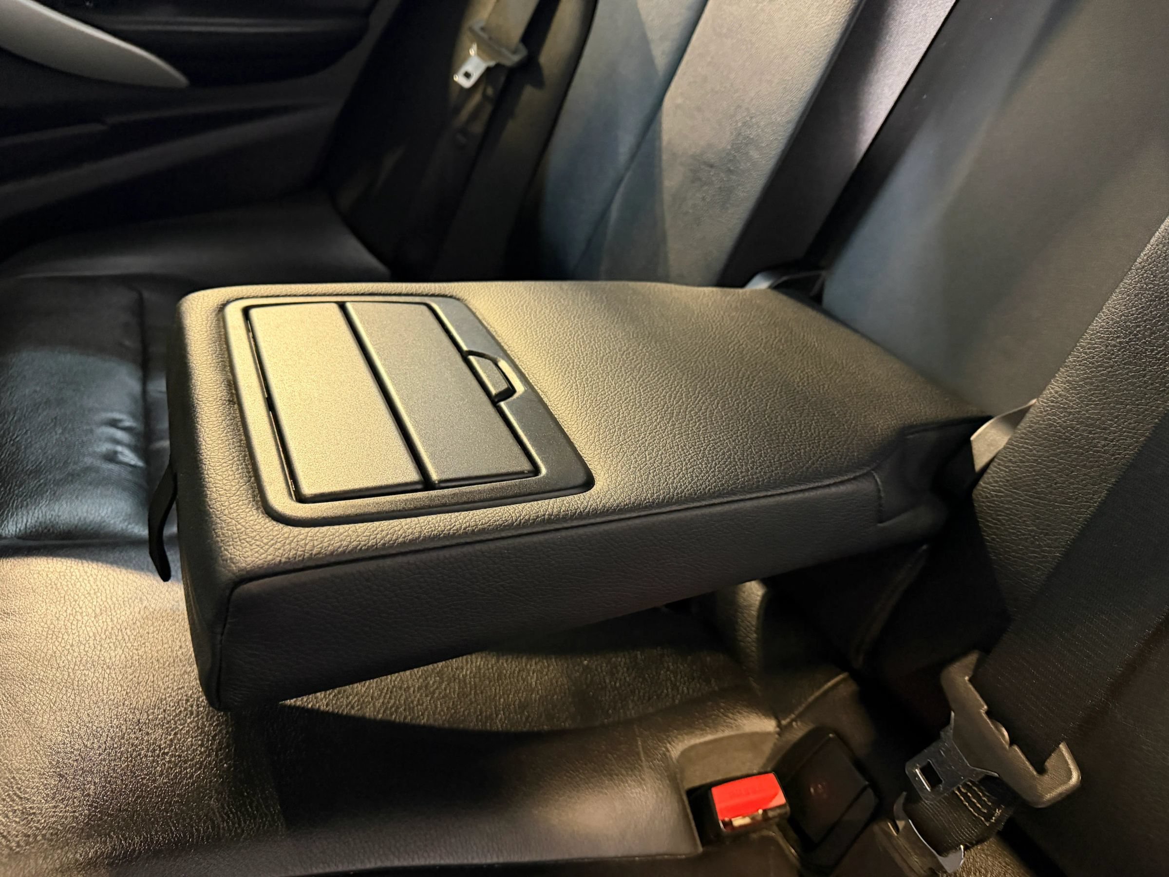 Used 2012 BMW 328i Sedan RWD image 23