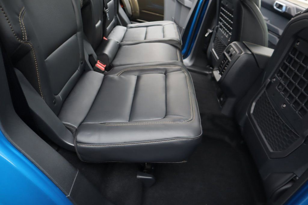 New 2025 Ford Bronco Badlands image 17