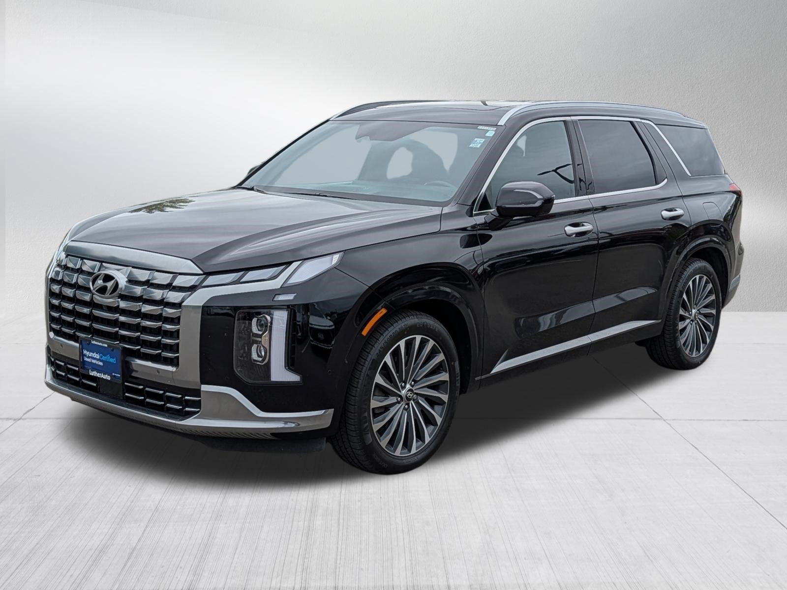 Certified 2024 Hyundai Palisade Calligraphy AWD/4WD image 3