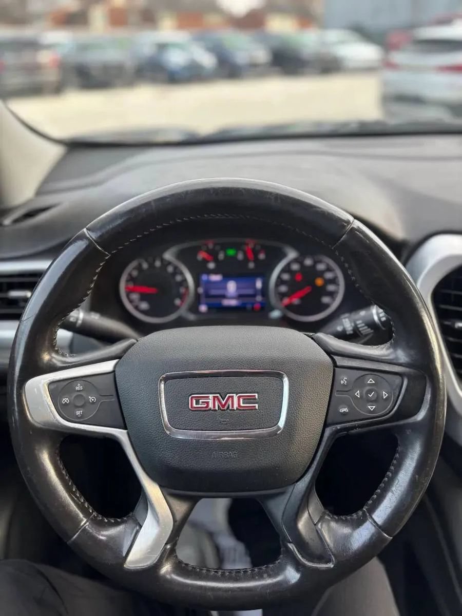 Used 2020 GMC Acadia SLE FWD image 9