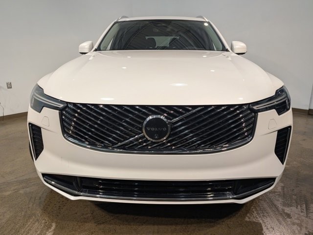 Used 2025 Volvo XC90 B6 Plus video 2