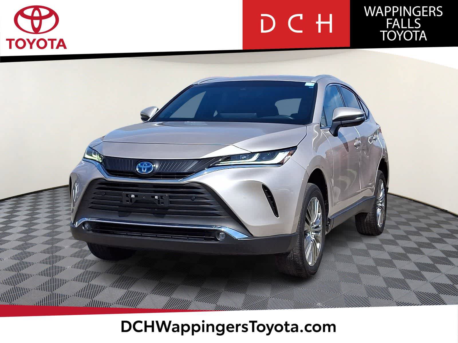 Used 2023 Toyota Venza XLE AWD/4WD image 1
