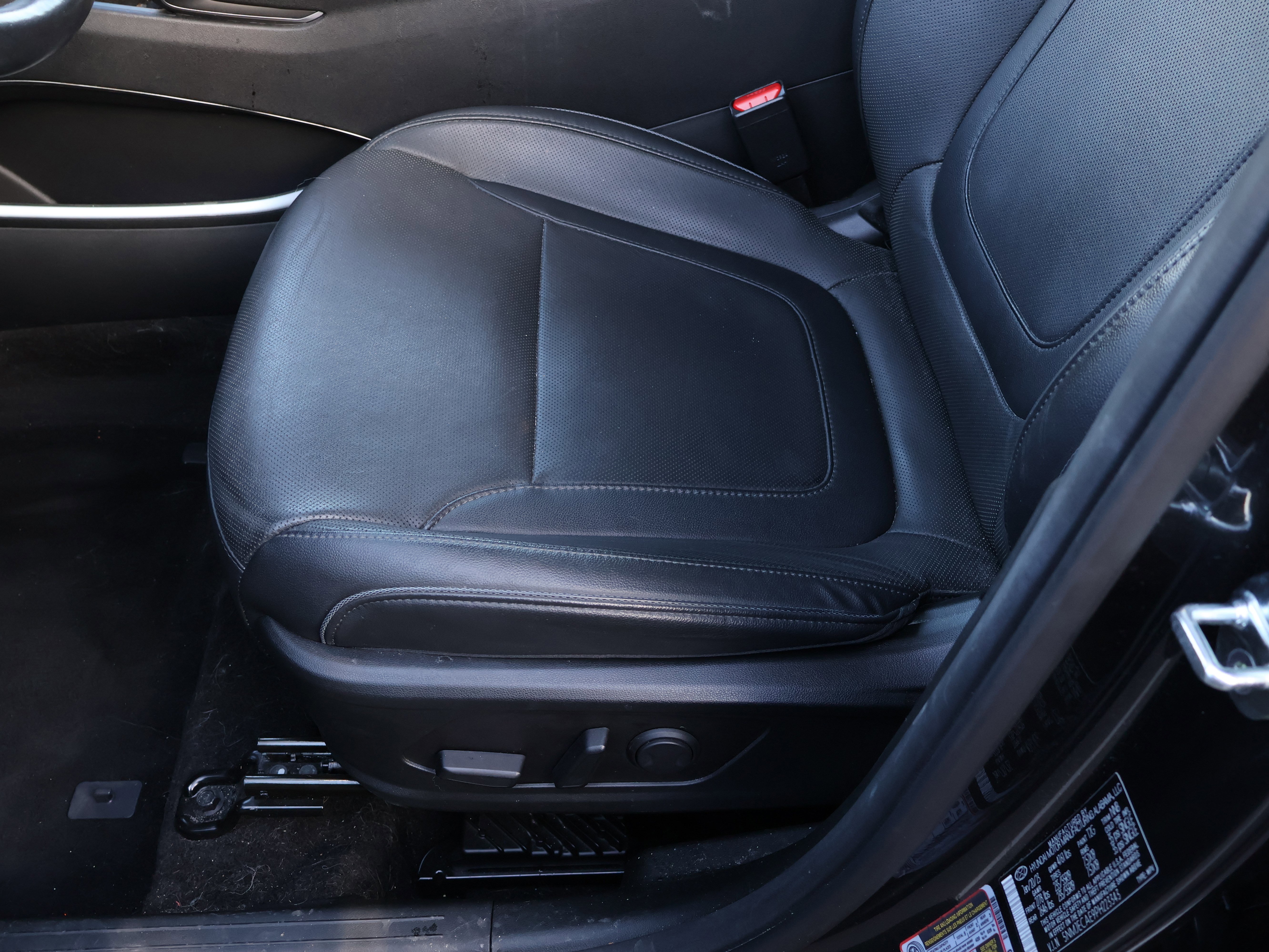 Used 2023 Hyundai Tucson Limited w/ Cargo Package image 35