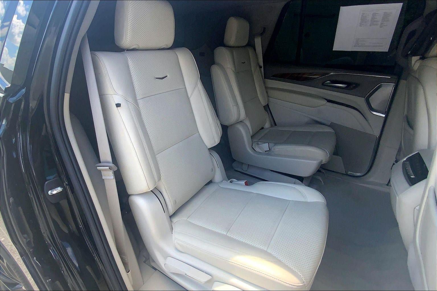 Certified 2024 Cadillac Escalade Sport Platinum w/ LPO, ONYX Package AWD/4WD image 24