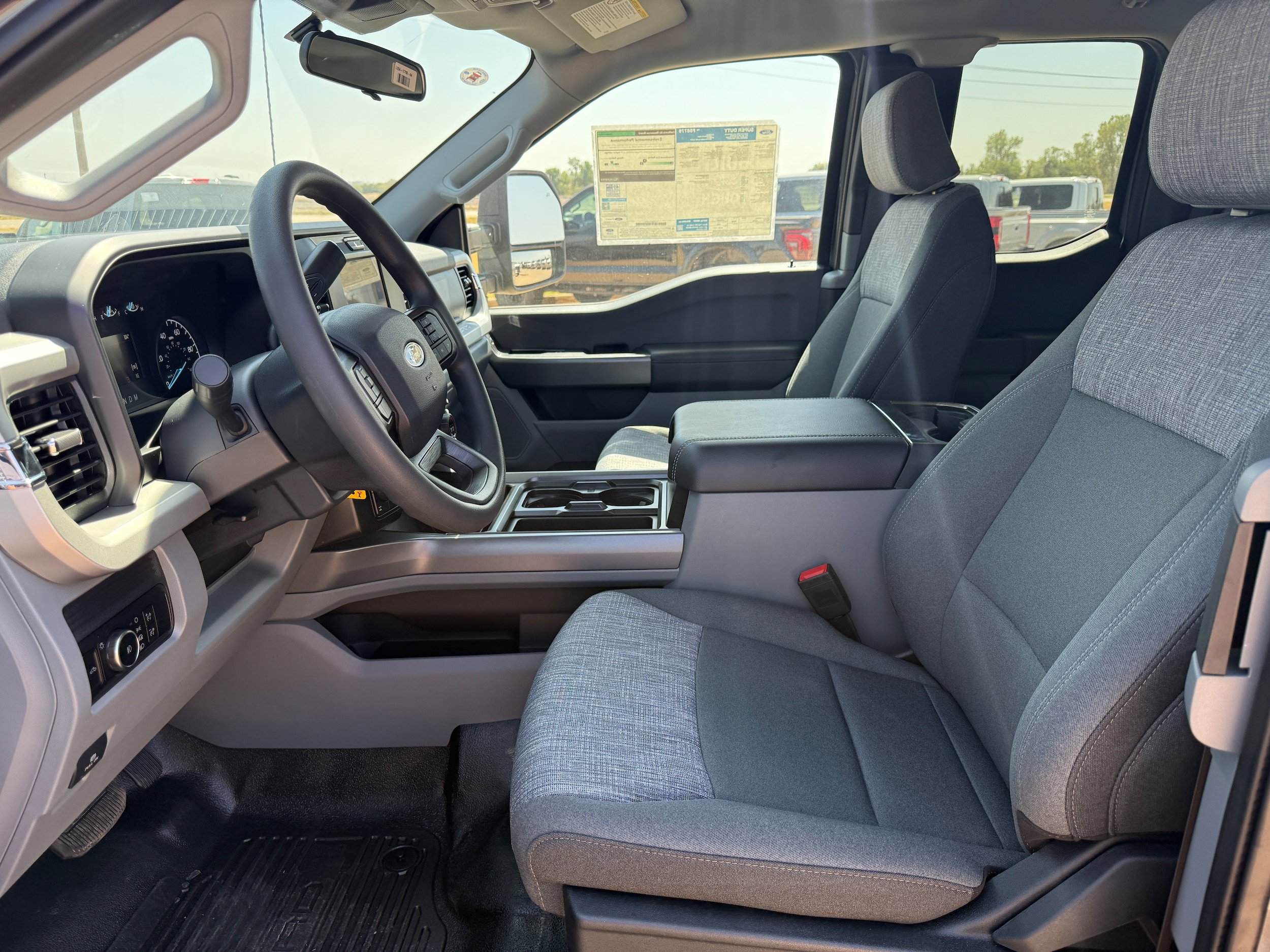 New 2026 Ford F350 XLT w/ FX4 Off-Road Package AWD/4WD image 9