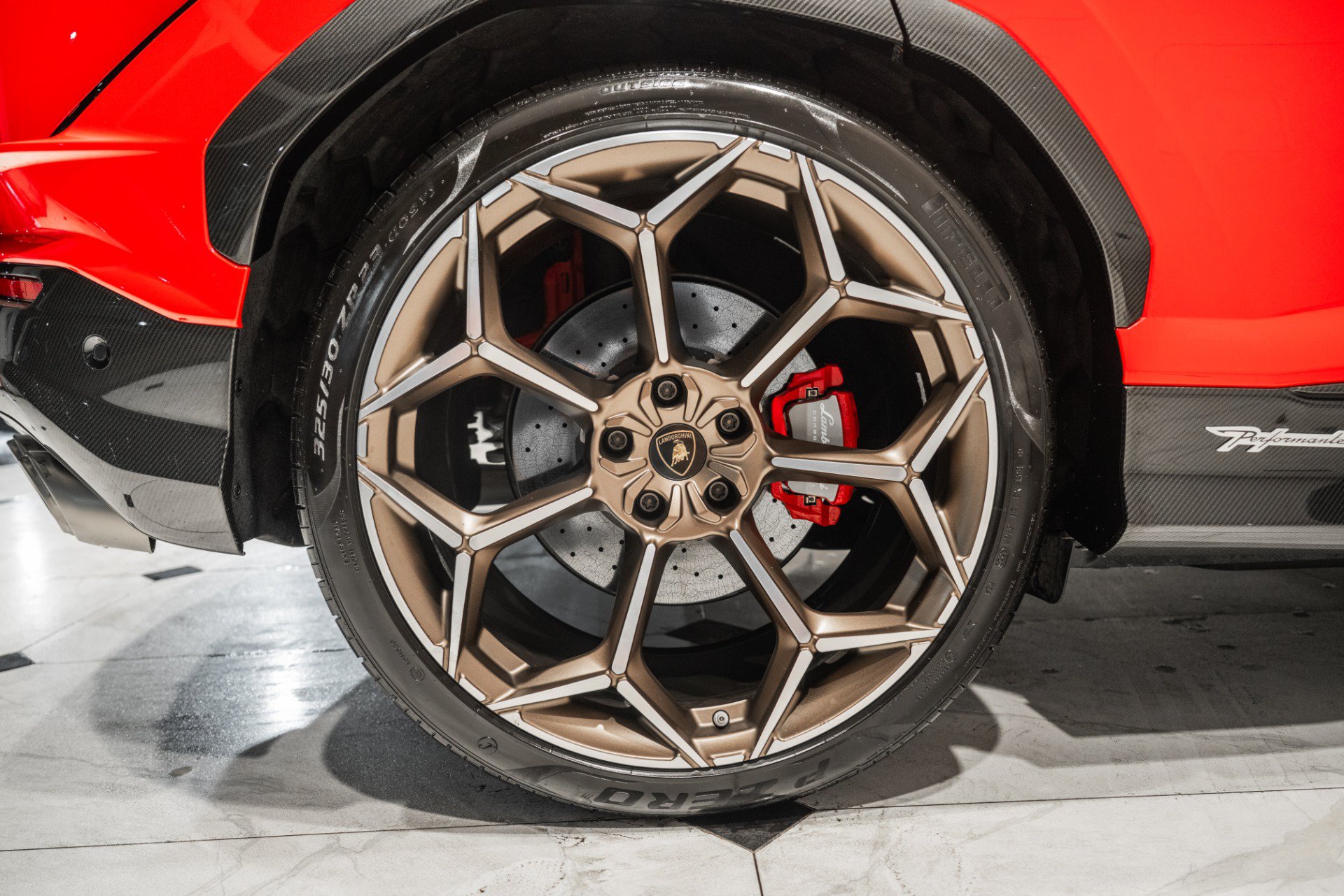 Used 2024 Lamborghini Urus Performante AWD/4WD image 15