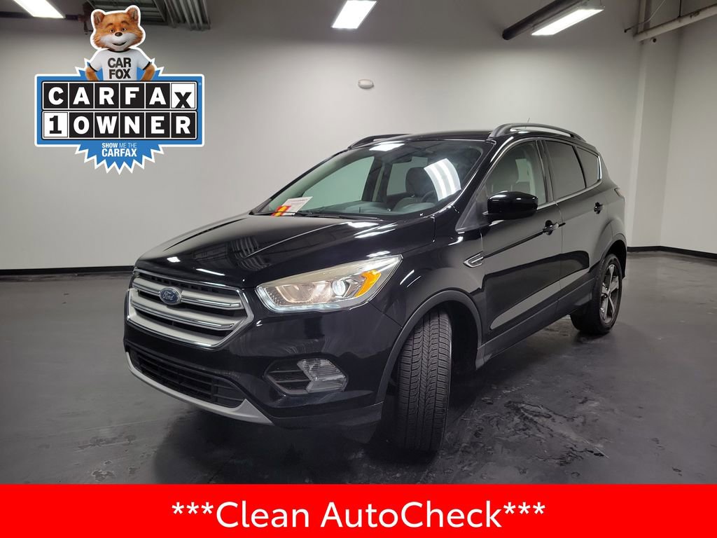 Used 2017 Ford Escape SE w/ SE Leather Comfort Package image 4