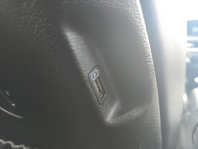 Used 2022 Kia Telluride S image 20