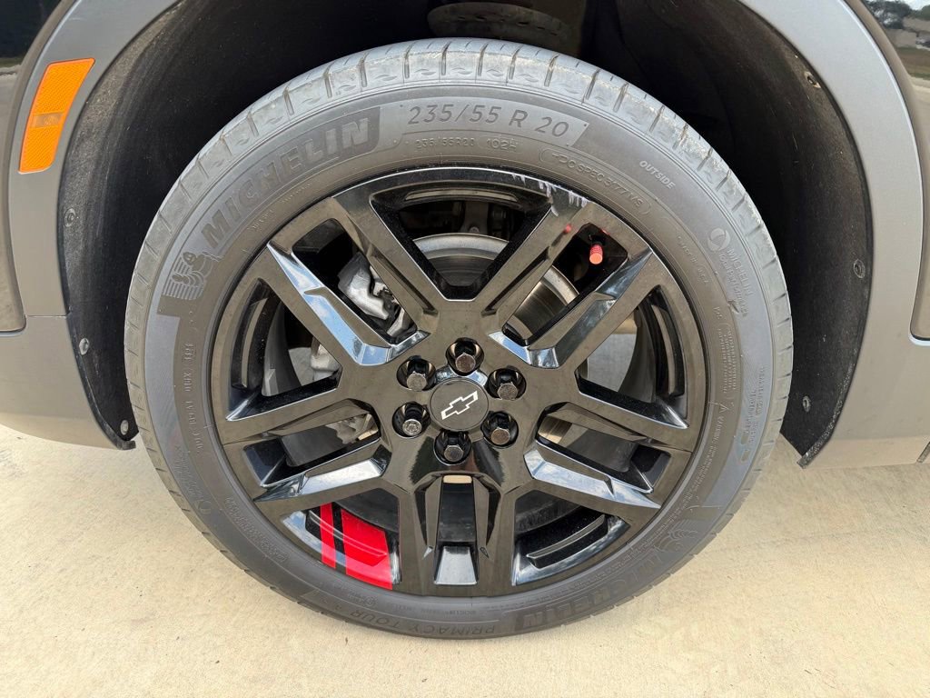 Used 2024 Chevrolet Blazer LT w/ Sound & Technology Package FWD image 6