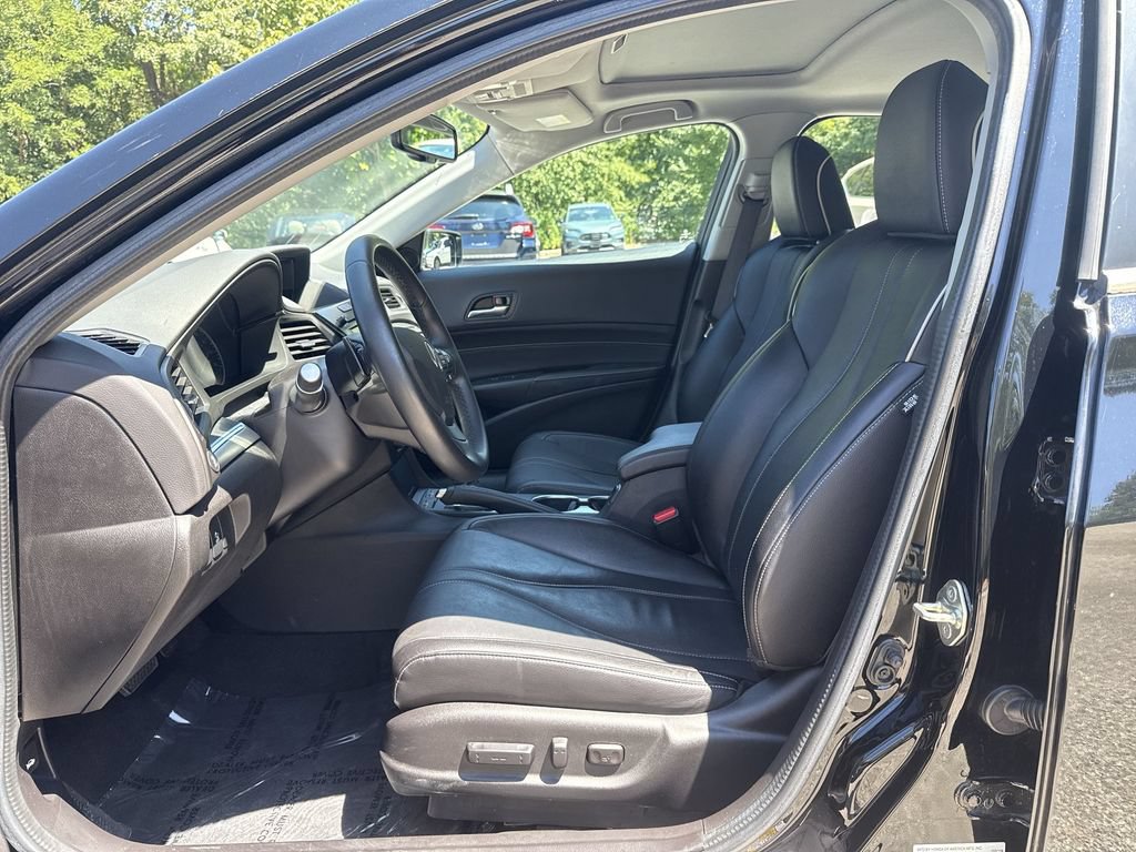 Used 2019 Acura ILX FWD image 13