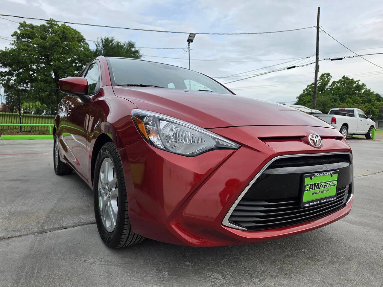 Used 2017 Toyota Yaris iA FWD image 4