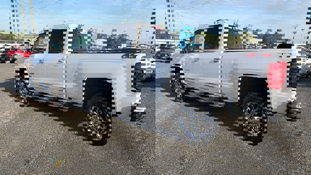 Used 2018 Chevrolet Silverado 2500 High Country w/ Duramax Plus Package image 7