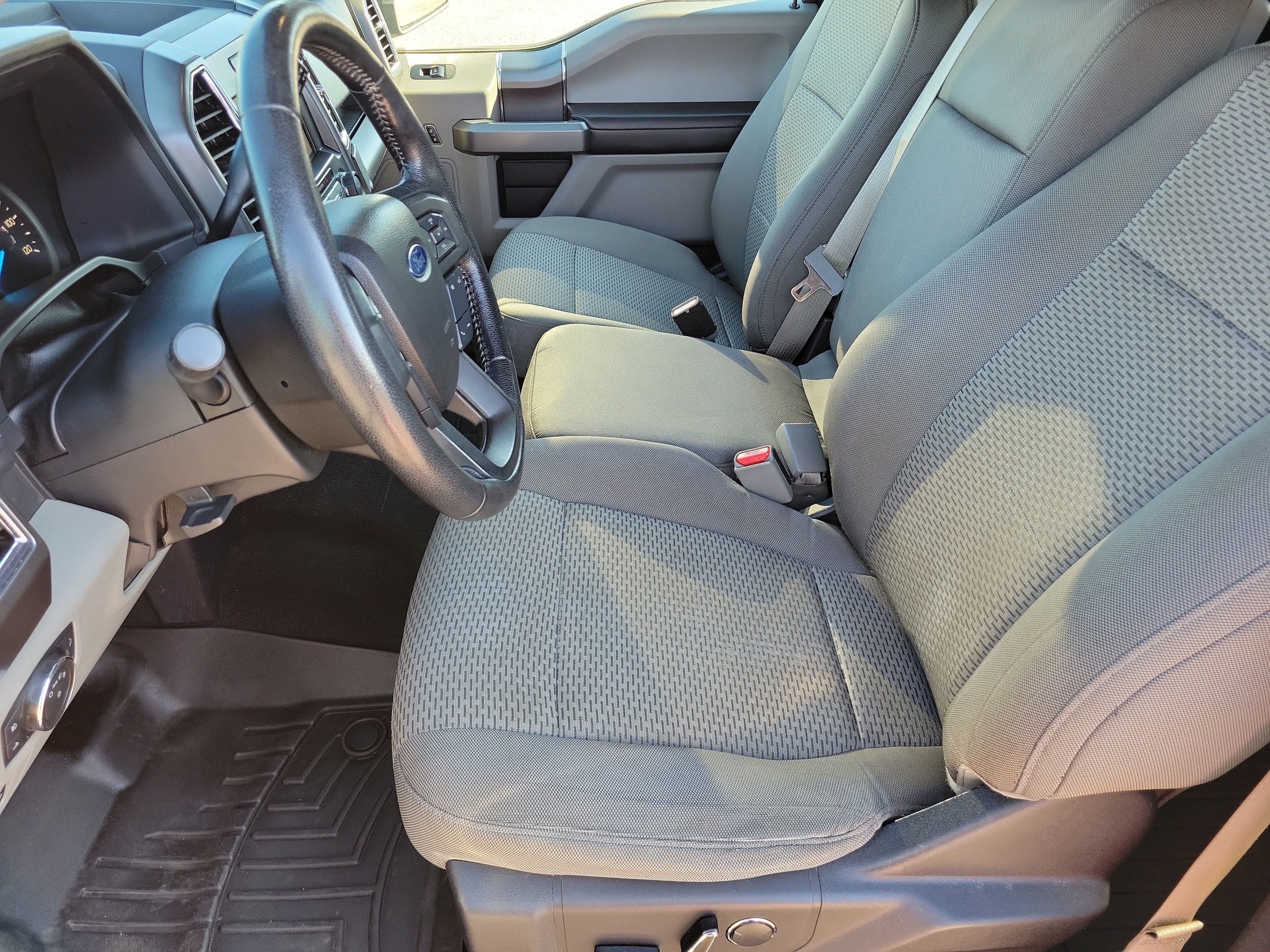 Used 2016 Ford F150 XLT w/ Equipment Group 302A Luxury AWD/4WD image 9