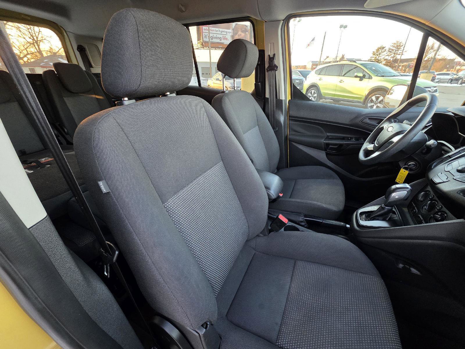 Used 2017 Ford Transit Connect XL image 19