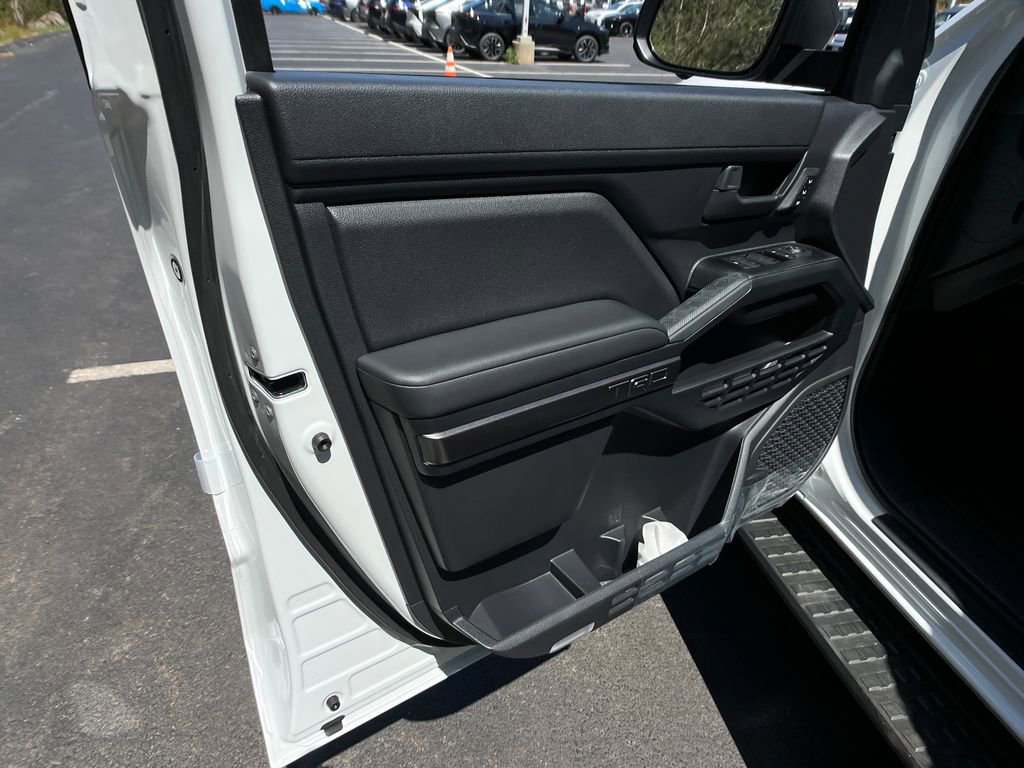 New 2026 Toyota 4Runner TRD Off-Road Premium AWD/4WD image 12