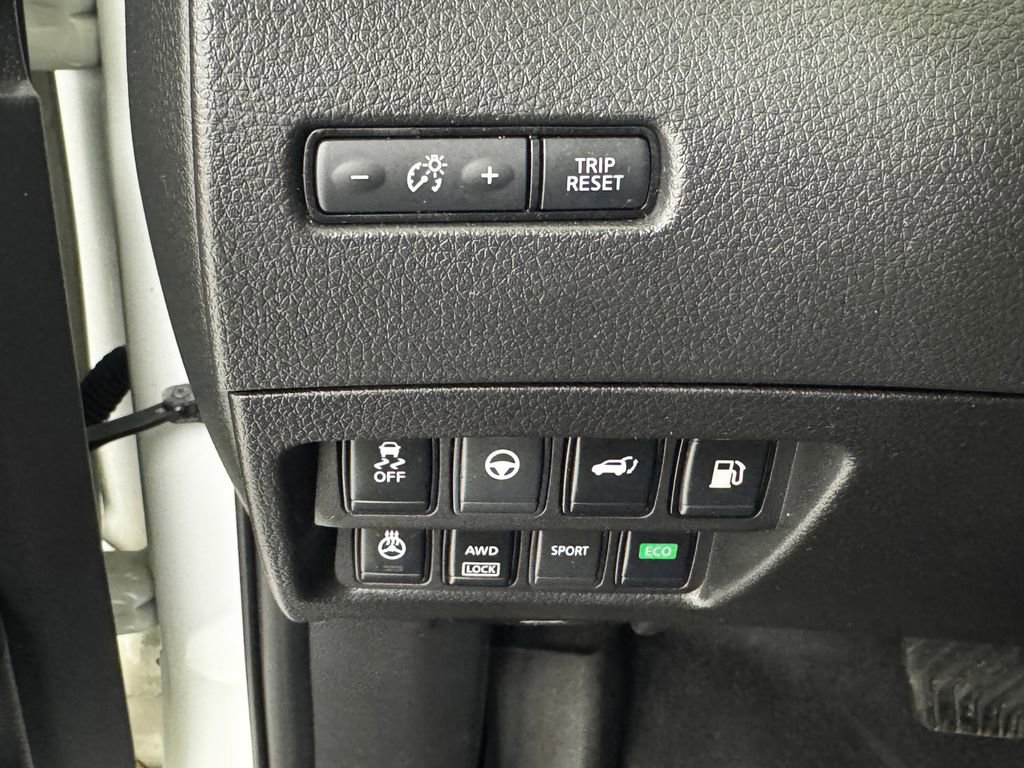 Used 2018 Nissan Rogue SL w/ Premium Package image 26