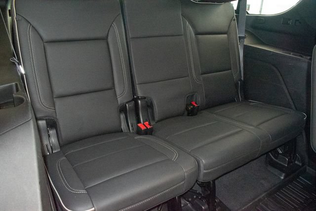 Used 2023 GMC Yukon SLT w/ SLT Luxury Package AWD/4WD image 13