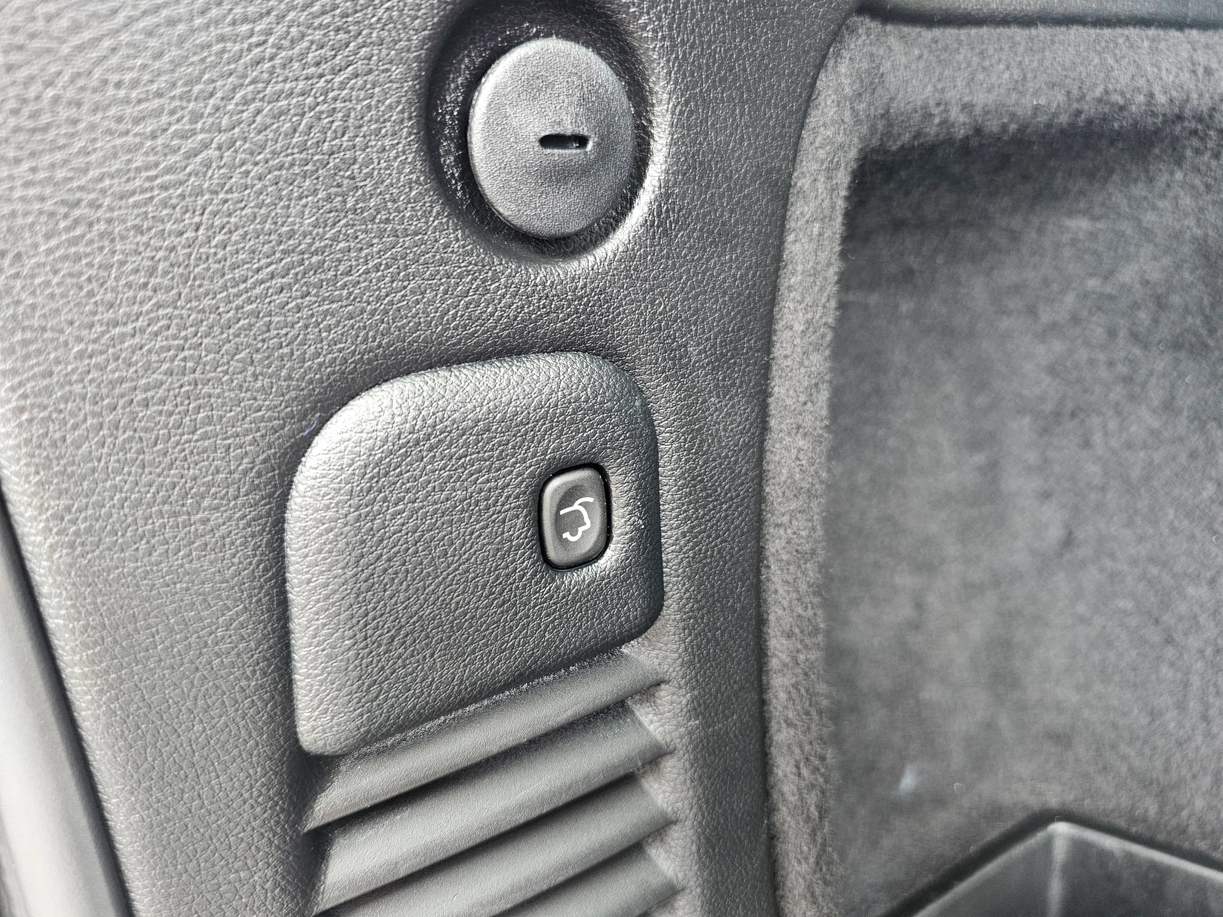 Used 2023 Dodge Durango GT AWD/4WD image 33