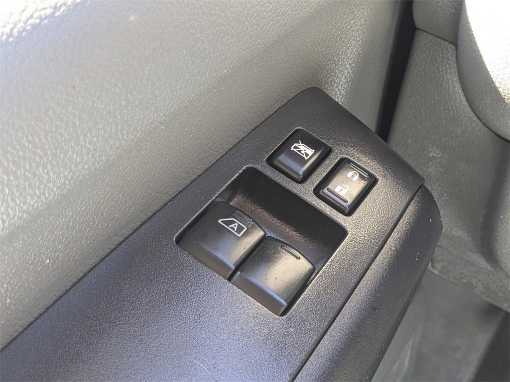 Used 2019 Nissan NV 2500 SV image 25