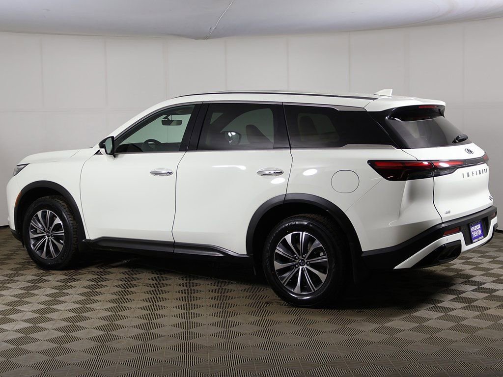 Used 2023 INFINITI QX60 Pure image 10