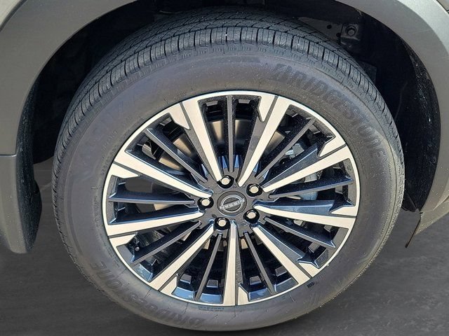 New 2026 Nissan Pathfinder Platinum w/ Cargo Package FWD image 8