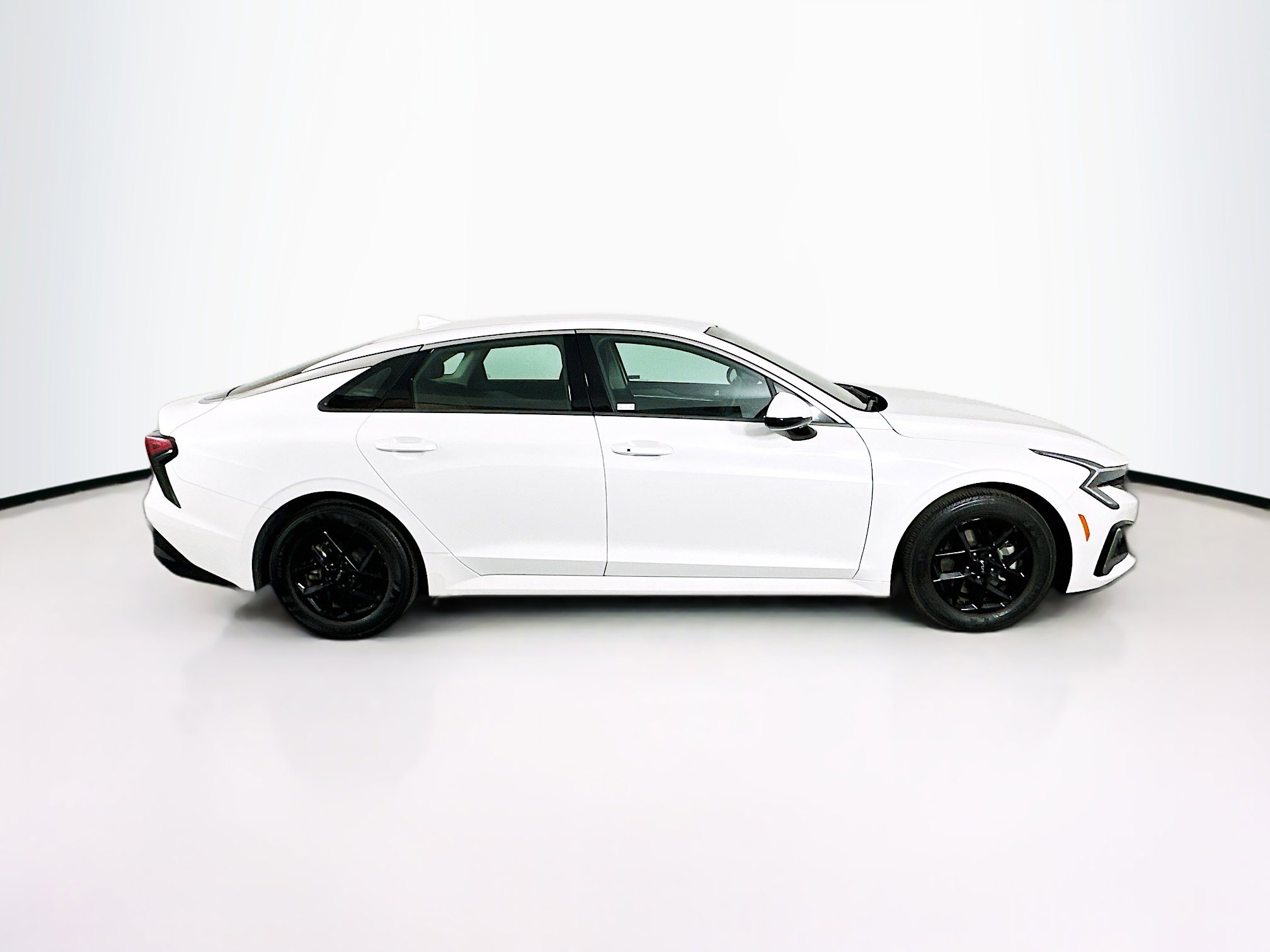 Used 2025 Kia K5 LXS image 10