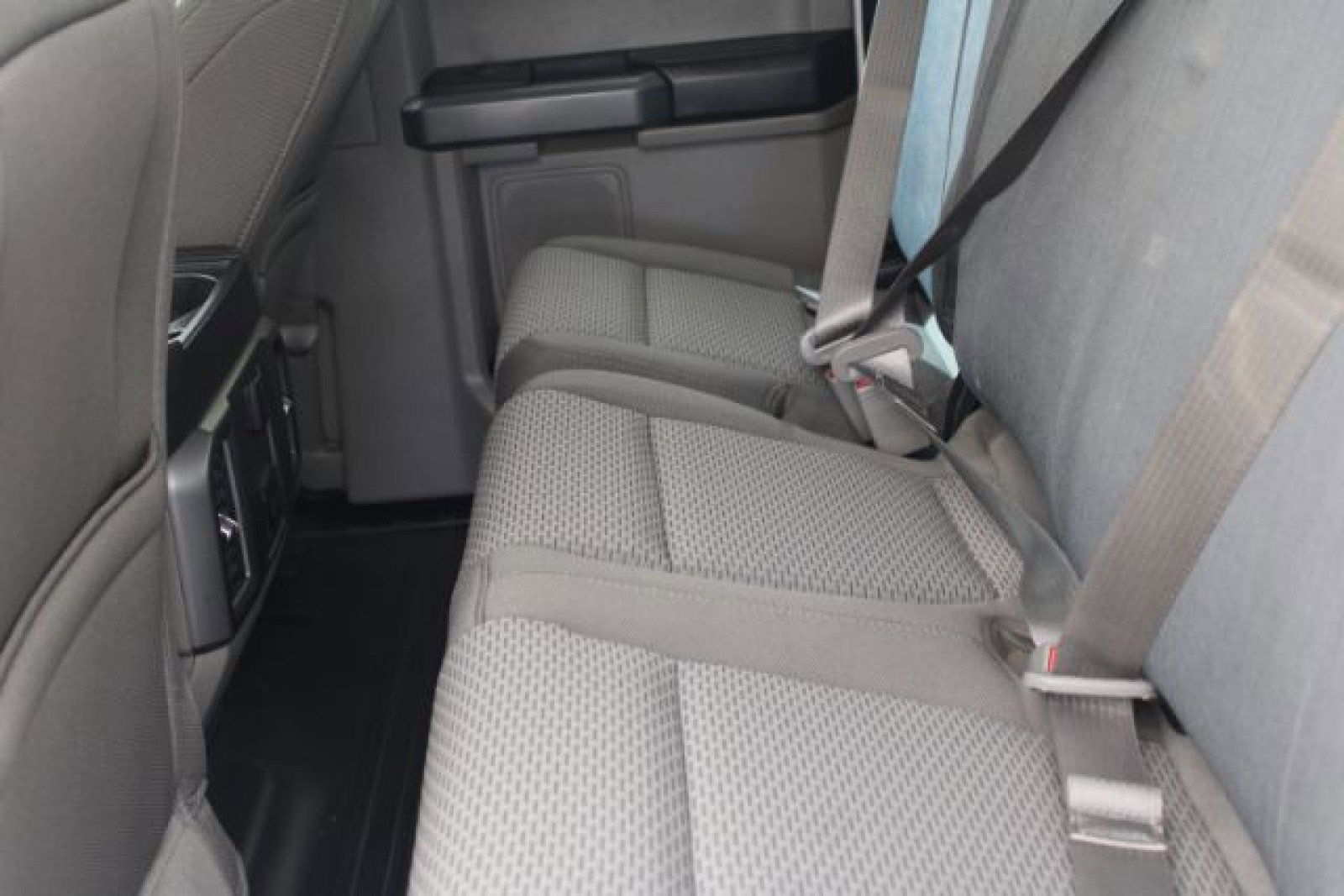 Used 2018 Ford F150 XLT w/ Equipment Group 301A Mid image 16