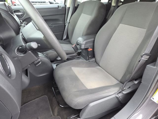 Used 2015 Jeep Patriot Sport FWD image 26