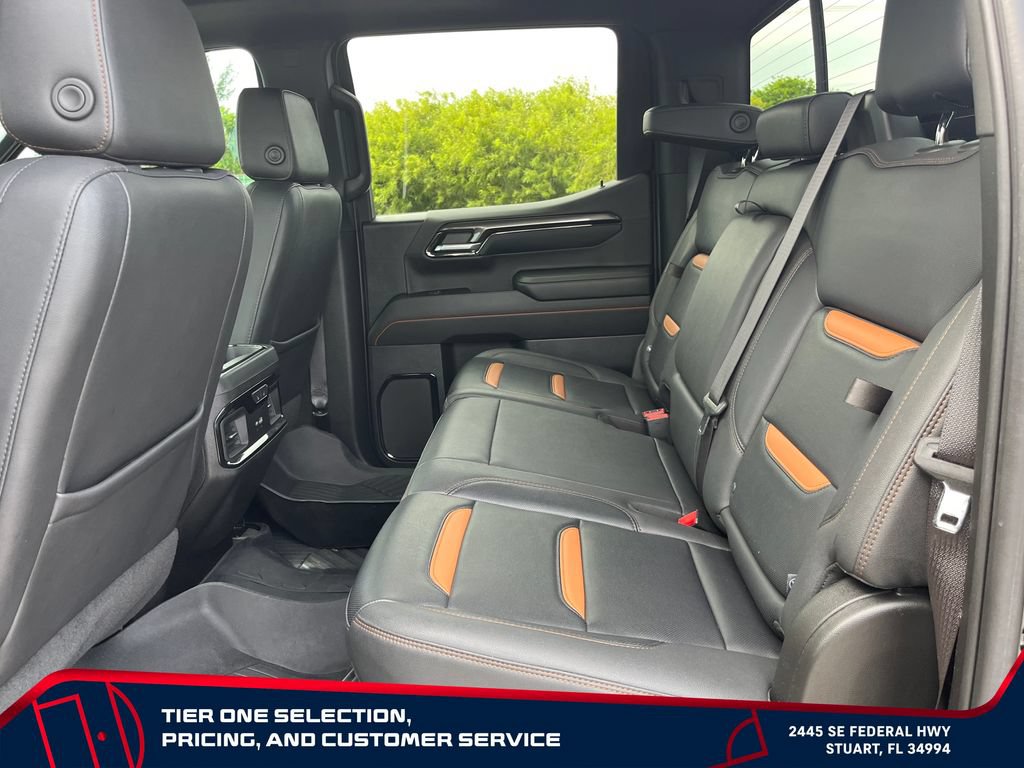 Used 2023 GMC Sierra 1500 AT4 w/ AT4 Premium Package AWD/4WD image 11