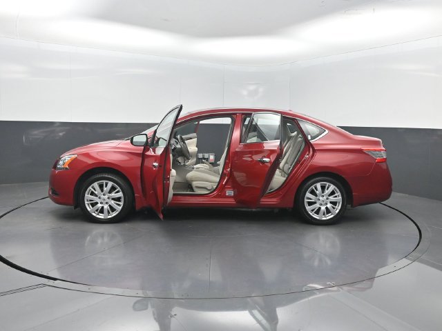 Used 2013 Nissan Sentra SL w/ Premium Pkg FWD image 35