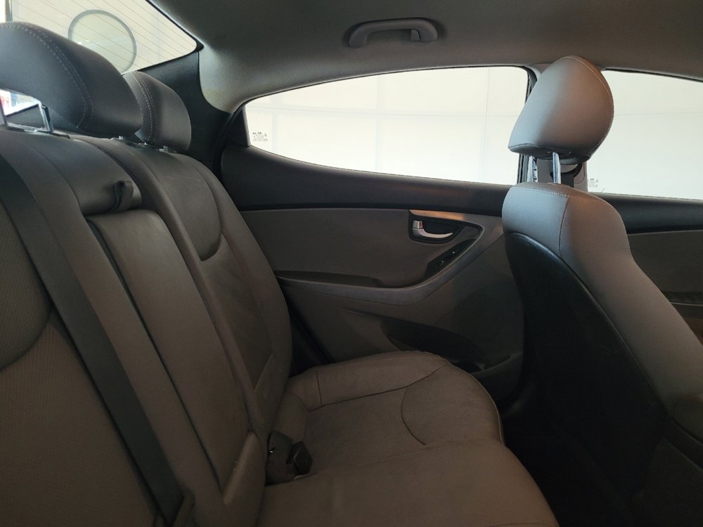 Used 2016 Hyundai Elantra Limited FWD image 19