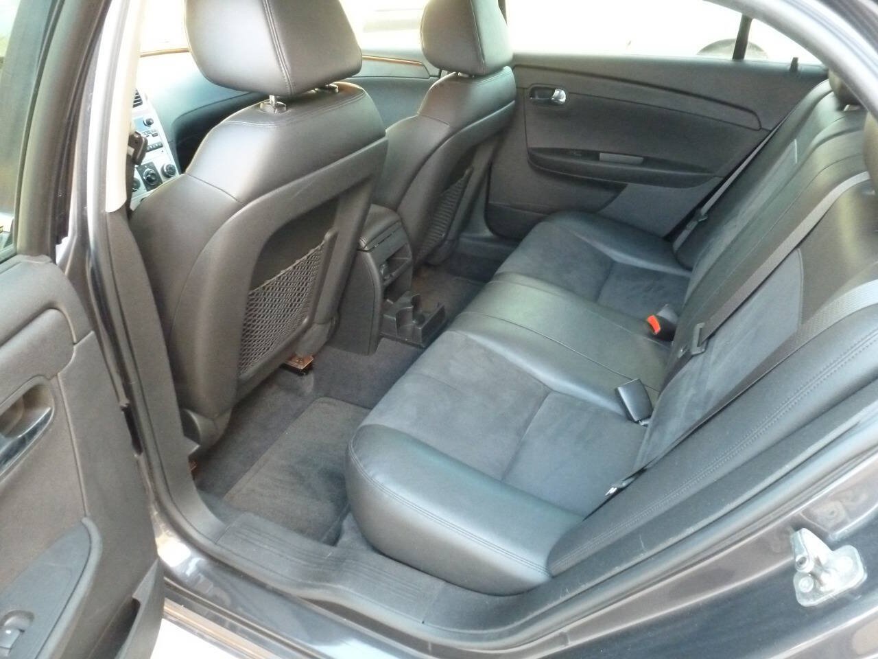 Used 2011 Chevrolet Malibu LT w/ HFV6 Engine Package FWD image 10
