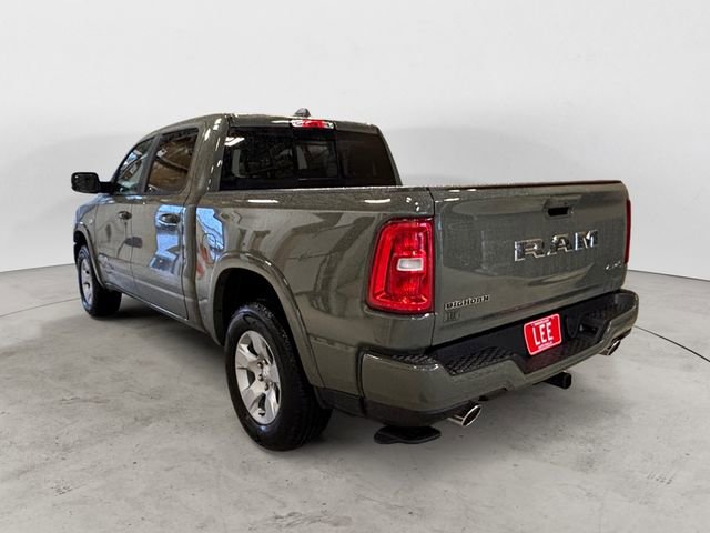 New 2026 RAM 1500 4x4 Crew Cab image 3