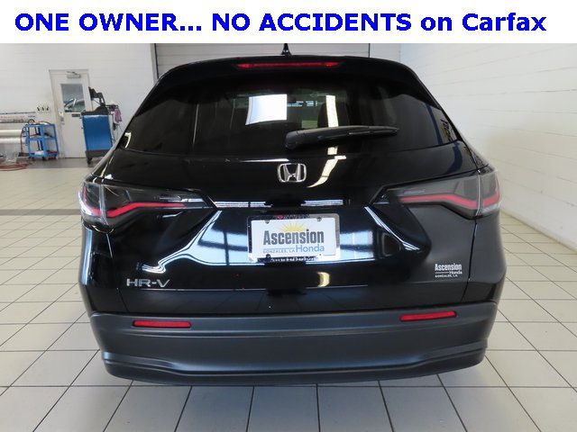Used 2025 Honda HR-V LX image 12