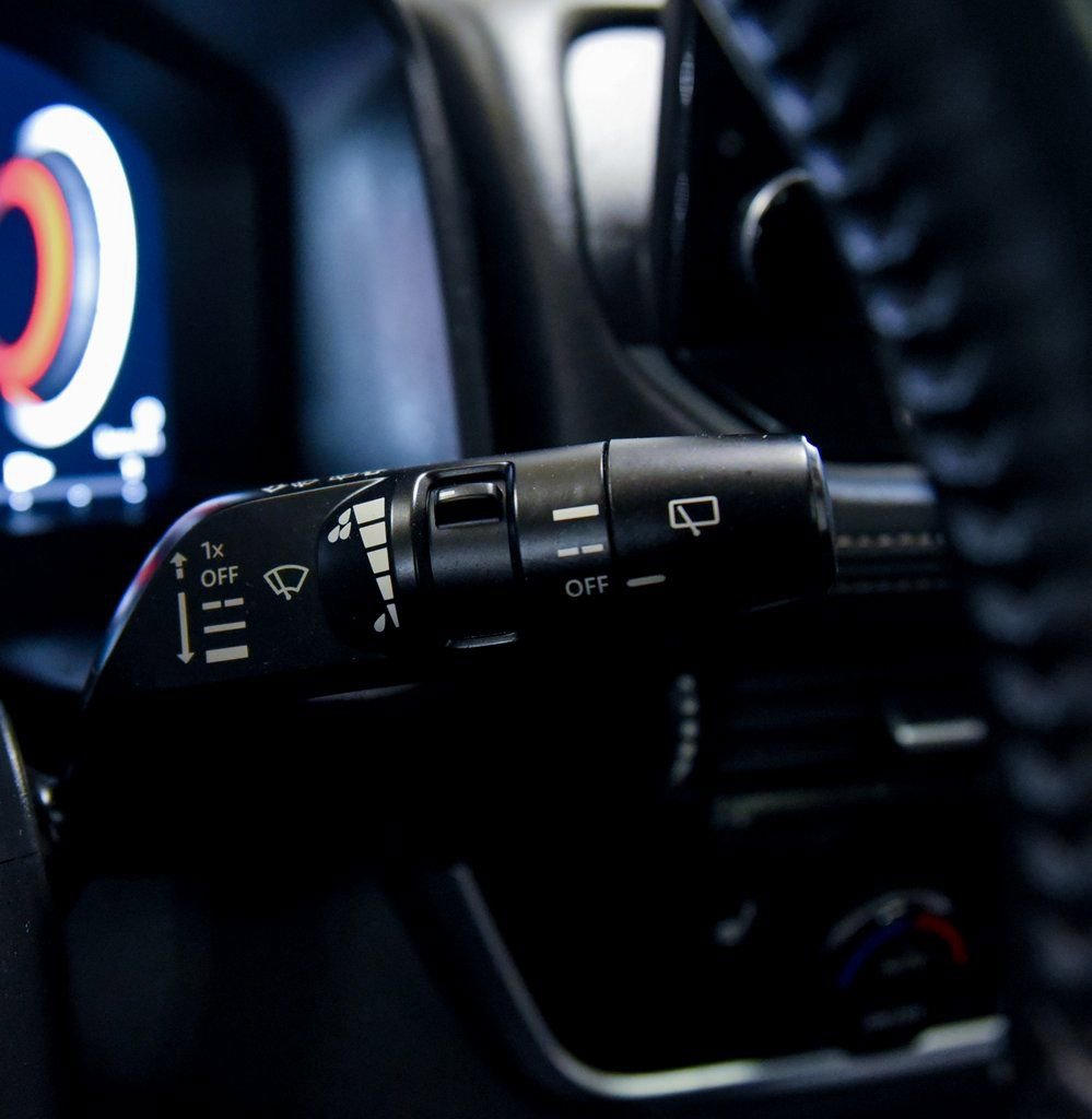 Used 2021 Nissan Rogue Platinum image 20