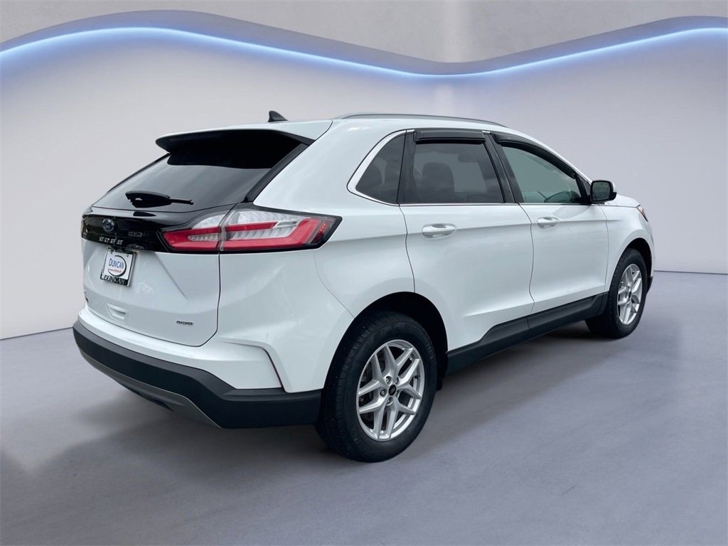 Used 2023 Ford Edge SEL image 3