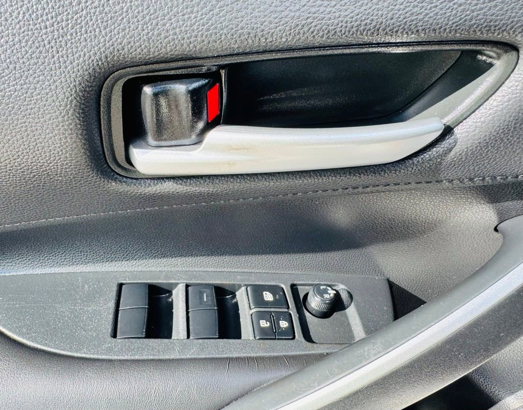 Used 2020 Toyota Corolla SE image 9