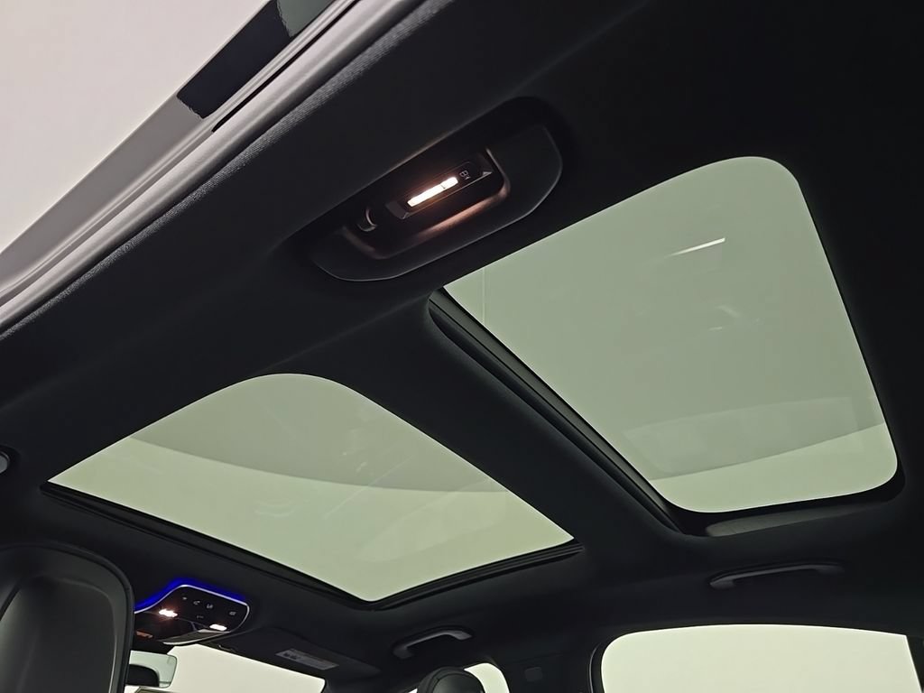 New 2026 Mercedes-Benz E 350 4MATIC Sedan image 14