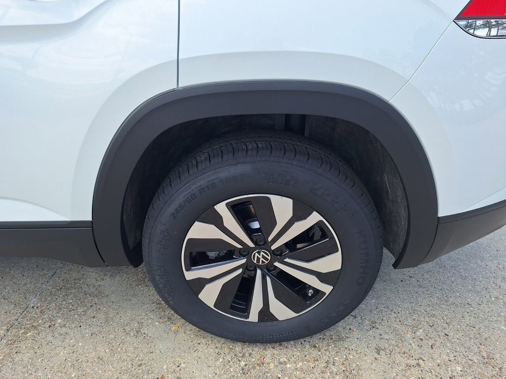 New 2026 Volkswagen Atlas Cross Sport SE image 24