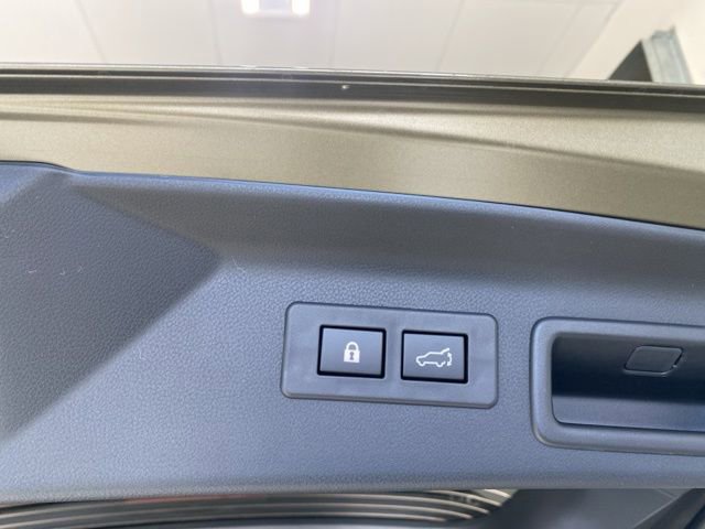 Certified 2025 Subaru Forester Premium image 8