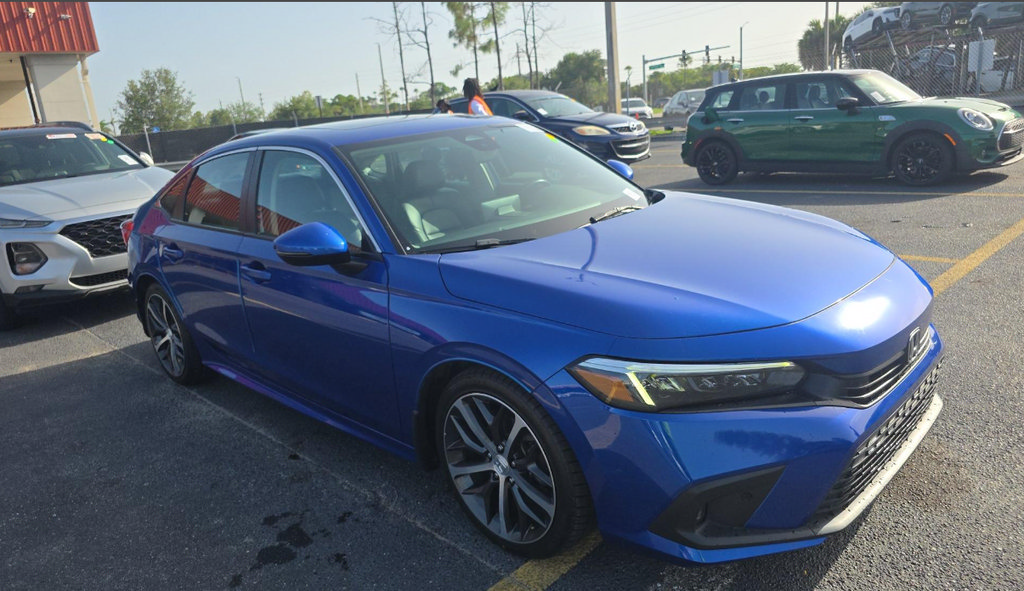 Used 2023 Honda Civic Touring image 4